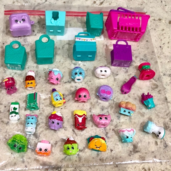 75 PC SHOPKINS - Picture 3 of 7